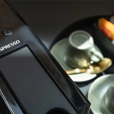 ゲストハウス Castel Sant'angelo Luxury & Tour 4*