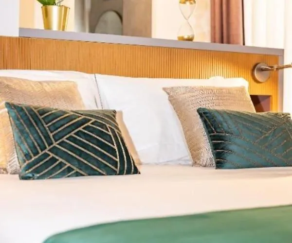 Castel Sant'angelo Luxury & Tour Casa de hóspedes 4*